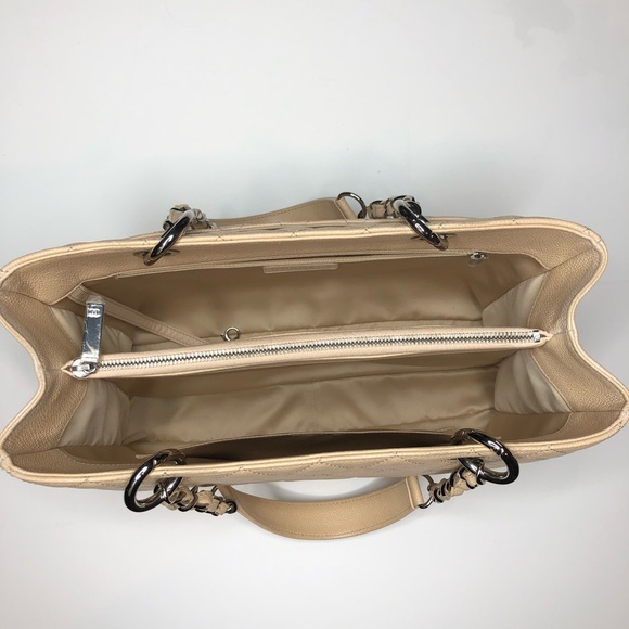 SOLD CHANEL Caviar Grand Shopping Tote SOLD - Picture 4 of 8